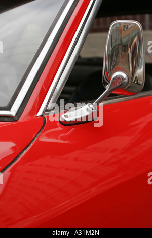 Voiture vintage rouge Banque D'Images