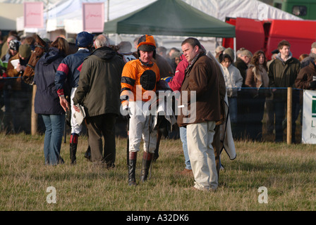 Heythrop Hunt Point à l'autre Dunthrop Chipping Norton Oxfordshire Banque D'Images