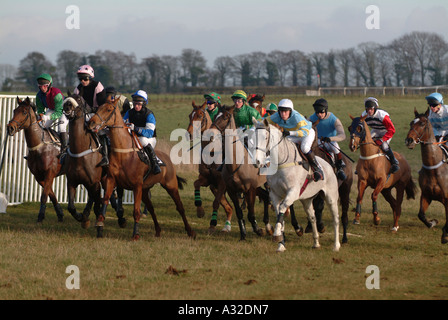 Heythrop Hunt Point à l'autre Dunthrop Chipping Norton Oxfordshire Banque D'Images