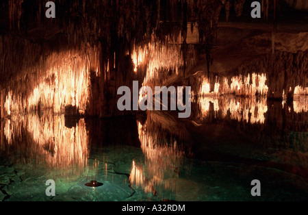 Grotte de Dragon à Portocristo, Espagne Banque D'Images