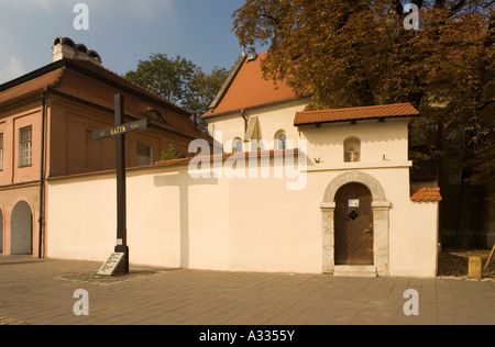 Le mémorial de Katyn en dehors de l'église de St Giles, Rue Grodzka, Cracovie, Pologne. Banque D'Images