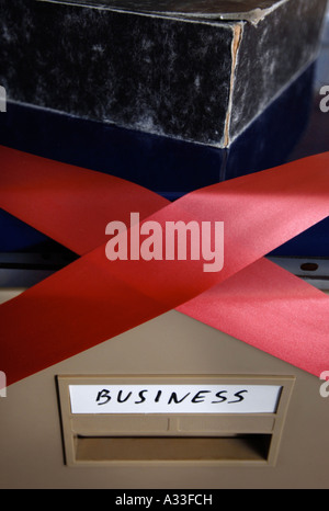 Images ILLUSTRATIONS DE BANDE ROUGE DES RESTRICTIONS SUR SMALL BUSINESS UK Banque D'Images