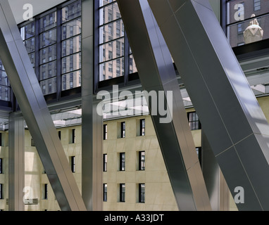 Hearst Tower, 300 West 57th Street, New York. L'année 2006. Chevrons Architecte : Foster and Partners Banque D'Images