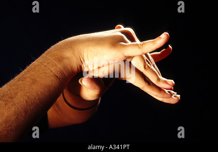 Les mudras DANS BHARATHANATYAM ENSEIGNÉE AU KERALA KALAMANDALAM Banque D'Images