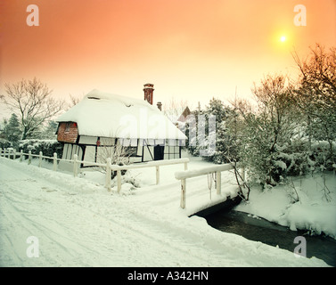 Go FOLKESTONE KENT CHAUMIÈRE SNOW Banque D'Images