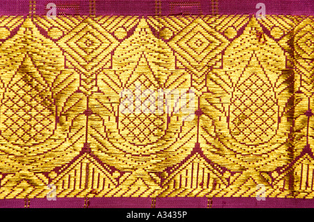 Sari HANDLOOM WEAVERS DE BALARAMAPURAM HANDLOOM POUR PRÈS DE TRIVANDRUM Banque D'Images