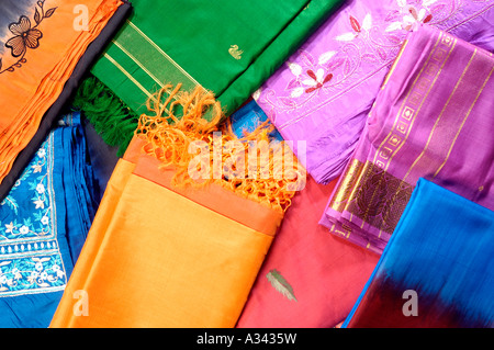 Sari HANDLOOM WEAVERS DE BALARAMAPURAM HANDLOOM POUR PRÈS DE TRIVANDRUM Banque D'Images