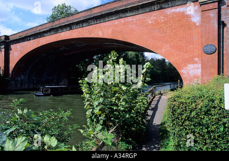 Le son arche , partie de Saint-caradec-Trégomel pont ferroviaire sur la Tamise à Maidenhead, Berkshire, Royaume-Uni Banque D'Images