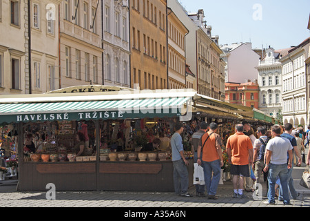 Havelske trizste (Havel's market), l'un des deux marchés permanents à Prague Banque D'Images