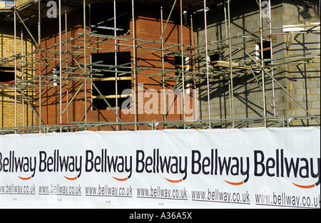 Bellway homes en construction sur le Ravernswood estate, Ipswich, Suffolk, UK. Banque D'Images