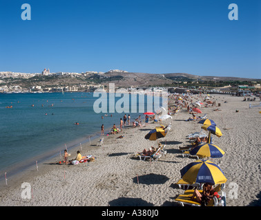 Plage, La Baie de Mellieha, Malte Banque D'Images