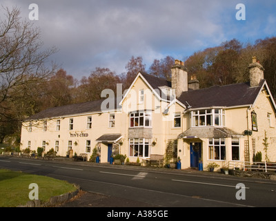 TYN-Y-COED INN hotel sur A5 route historique dans le parc national de Snowdonia. Capel Curig North Wales UK Grande-bretagne Conwy Banque D'Images