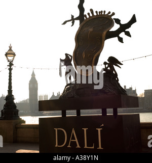 Statue de Dali Exposition permanente South Bank London England UK Banque D'Images
