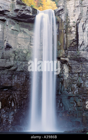 États-Unis New York Parc d'État de Taughannock Falls, Taughannock Falls, région de Finger Lakes Banque D'Images