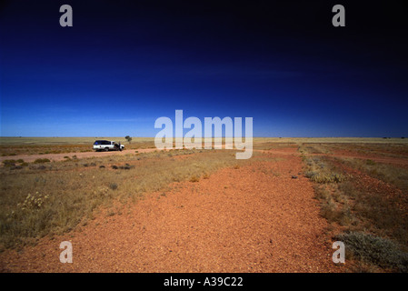 La route de l'Outback queensland far west road to nowhere fin du monde 0268 Banque D'Images