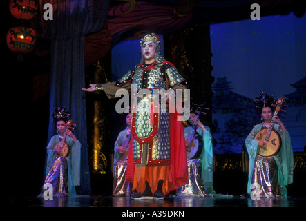 L'acteur chinois, sur scène, théâtre de la dynastie Tang, Xian, Province du Shaanxi, Chine Banque D'Images