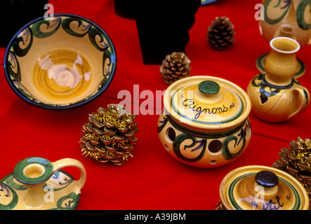 Poterie Céramique, Poterie céramique poterie céramique à vendre, en vente, en céramique, céramique, poterie, poterie boutique, ville de Vallauris, Vallauris, France Banque D'Images