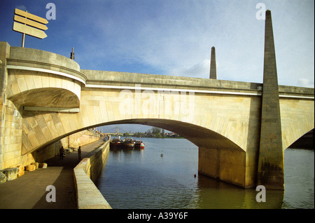 Pont de St Laurent à Chalon-sur-Saône, France Banque D'Images