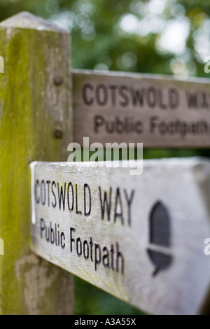 Cotswold Way post doigt Gloucestershire Banque D'Images