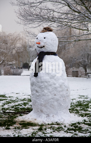 Le Snowman sur Ham Common Surrey UK Banque D'Images