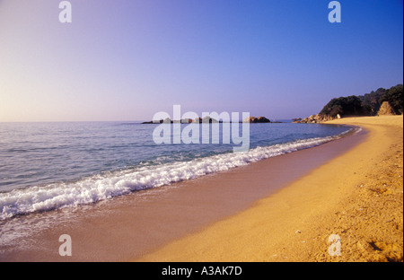 Espagne, Catalogne, Costa Brava, plage de Platja santa cristina, près de lloret de mar Banque D'Images