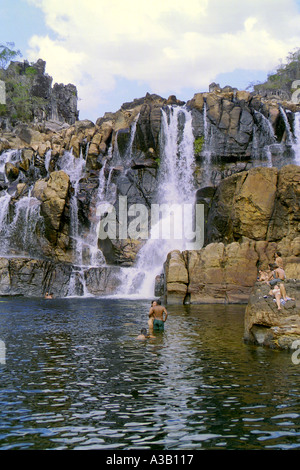 Comme Carioquinhas chute d'eau dans la région de Parque Nacional da Chapada dos Veadeiros Banque D'Images
