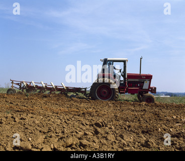 LABOUR À L’AUTOMNE Banque D'Images