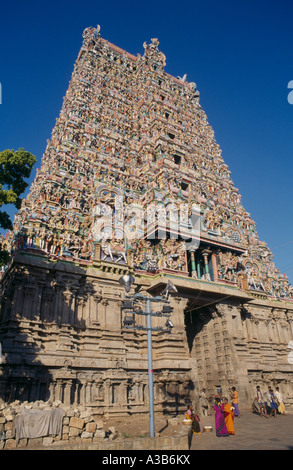 L'Asie du Sud de l'Inde Tamil Nadu Madurai Sri Meenakshi Temple Hindou Religion tour gopuram un des quatre majestueuses tours Rajagopurams Banque D'Images