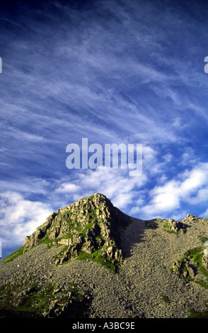 La formation de nuages cirrus densus, Rhinog Rhinog Fach, réserve naturelle nationale, Gwynned, au nord du Pays de Galles, Royaume-Uni Banque D'Images