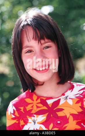 Jeune fille souriant Banque D'Images