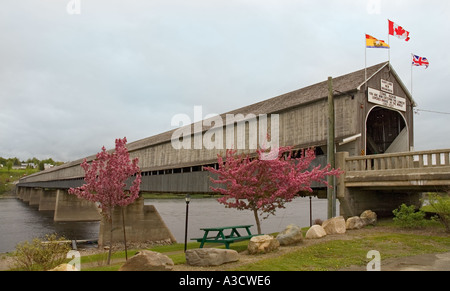 Canada Nouveau-Brunswick Hartland plus long pont couvert du monde 1282 pieds au-dessus de la rivière Saint John Banque D'Images