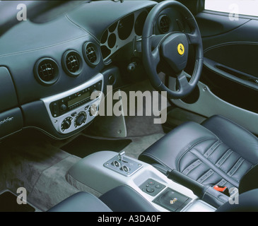 2001 Ferrari 360 Spider Modena interior Banque D'Images