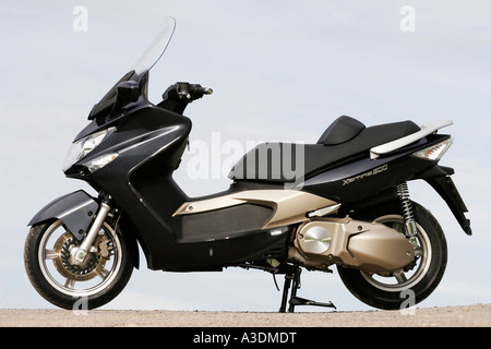 Scooter Kymco Xciting 500 Banque D'Images