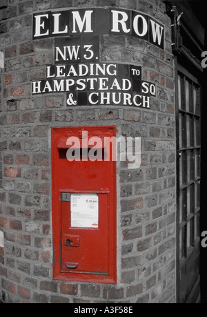 UK London Hampstead Elm Row Post Box Banque D'Images