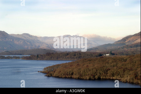 À Loch Lomond jusqu'au nord de l'Ecosse Balmaha Banque D'Images