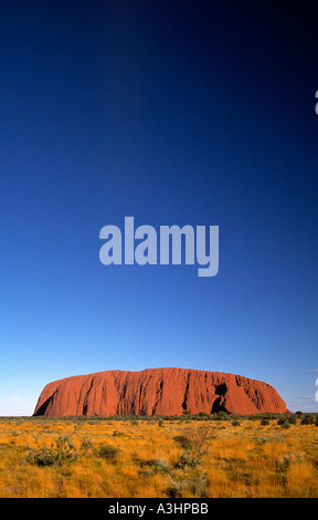 Ayers Rock au soir parc national d'Uluru en Australie Territoire du nord de l'état Banque D'Images