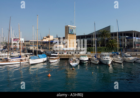 Loisirs Mare Magnum-shopping complex à Port Vell, Barcelone, Espagne Banque D'Images