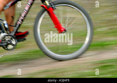 Course de vélo 24 heures d'adrénaline à Canmore, Alberta, dans les Rocheuses canadiennes Banque D'Images