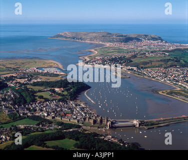 Le Château de Conwy Wales vue aérienne Banque D'Images