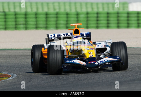 Giancarlo Fisichella, dans la Renault R27 en janvier 2007 Banque D'Images