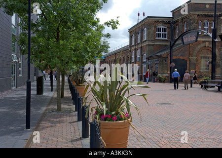 McCarthur Glen Designer Outlet Swindon Bâtiments victorien restauré construit par Brunel Swindon England UK Banque D'Images