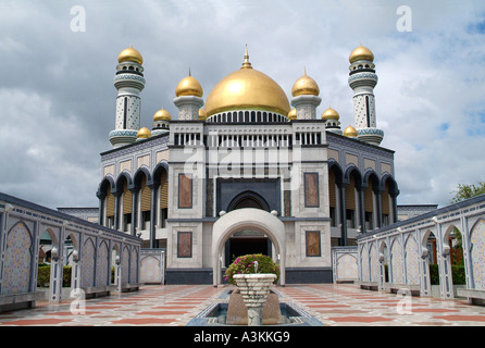 Jame'Asr Hassanil Bolkiah Mosque Bandar Seri Begawan Brunei capitale de l'Asie du sud-est de Bornéo Banque D'Images