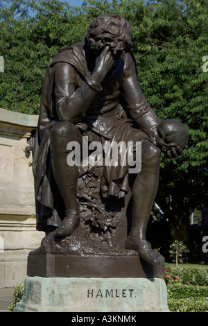 Statue commémorative de Gower hameau Jardins Bancroft Stratford Upon Avon Warwickshire Juillet 2006 Banque D'Images