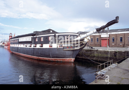 La frégate Dundee plus ancien navire de guerre britannique Unicorn construit encore à flot Banque D'Images