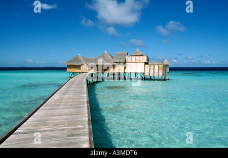 Une villa de luxe construite suite sur le lagon à l'hôtel Soneva Gili aux Maldives. Banque D'Images
