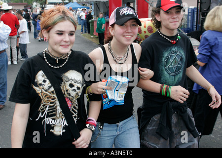 Miami Florida, Homestead, championnat de rodéo, adolescents adolescents adolescents adolescents filles, garçons garçons garçons garçons enfants garçons gothic habillement style, luxe, bien habillé, l Banque D'Images