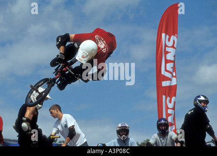 Un avenant à la BMX jeux urbains Sprite London Clapham Common Banque D'Images