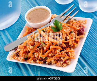 Carotte ET SALADE VINAIGRETTE COUSCOUS Banque D'Images