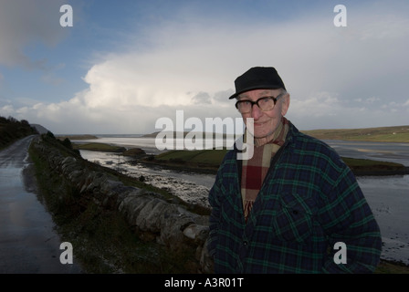 Janvier 2007 Ardara County Donegal Irlande acteur musicien poète et écrivain Packie Manus Byrne Banque D'Images