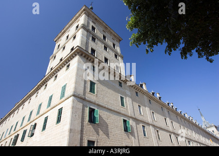 Low angle view of El Escorial Espagne Banque D'Images